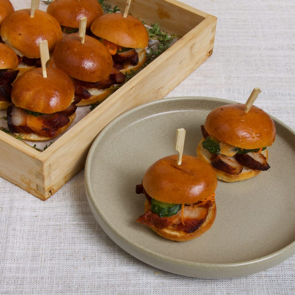 Mini-Buns as Fingerfood - Hong Kong Buffet