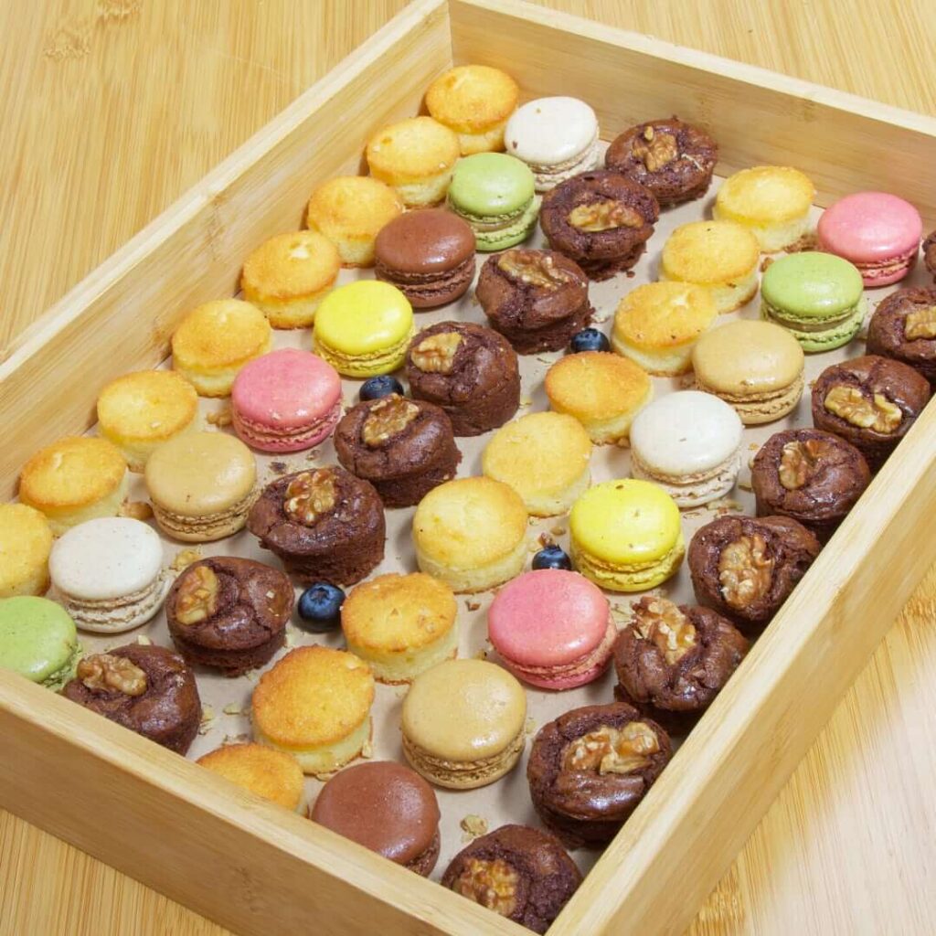 Mini-Sweets Assortment Platter - Hong Kong Buffet